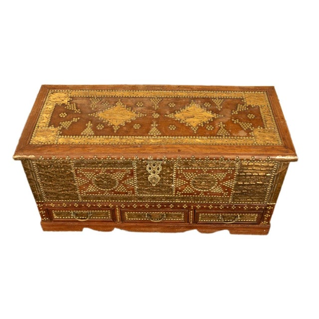 Antique 19thC Zanzibar Omani Teak & Brass Stud & Copper Clad Dowry Chest 1890 For Sale - Image 14 of 18