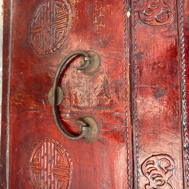 Antique Chinese trunk, has been unused in storage for 30+ years. 34 1/2 inches wide 17 1/4 inches tall 24 3/4 inches deep...