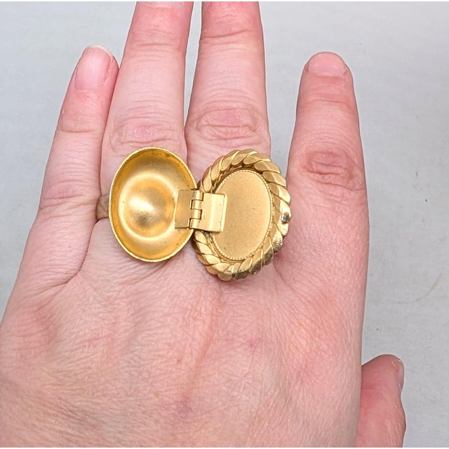Metal Vintage 1968 Signed Napier Goldtone Cabochon Faux-Lapis "Poison" Adjustable Ring For Sale - Image 7 of 13
