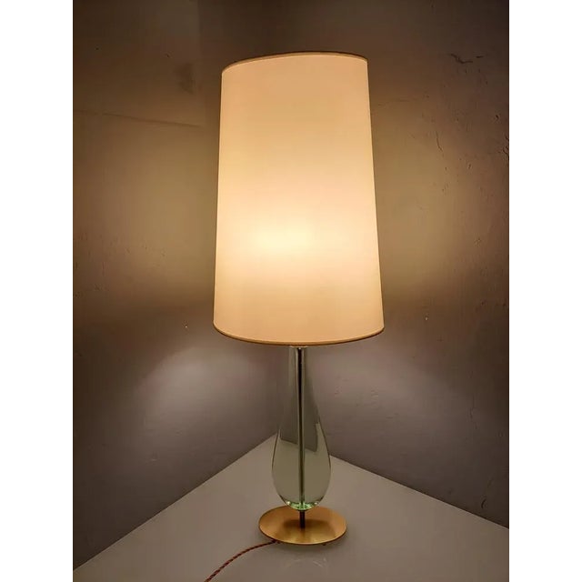 Fontana Arte Table Lamp in Brass and Glass by Max Ingrand for Fontana Arte, 1950s For Sale - Image 4 of 13