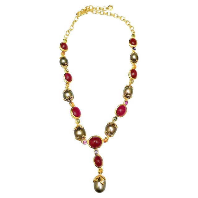 Bochic "Capri" Vintage Ruby, Sapphire, South-sea Pearl Necklace 18K Gold & Silver For Sale - Image 4 of 18