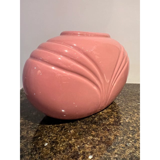 1980s Art Deco Style Mauve Pink Vase For Sale In New York - Image 6 of 8