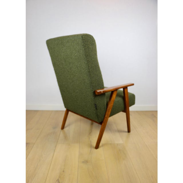Vintage Lounge Chair in Green Olive Boucle, 1970s For Sale - Image 6 of 11