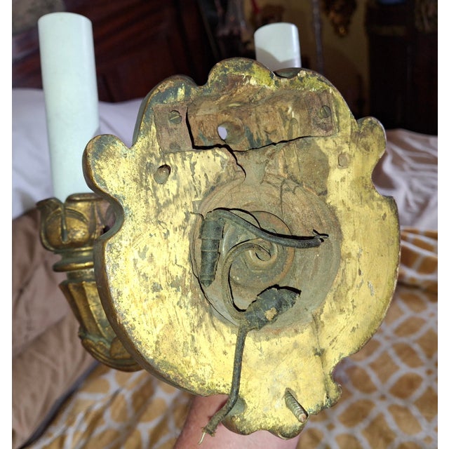Wood 19thc French Antique Louis XV Manor Carved Giltwood Baroque Sconces a - Pair For Sale - Image 7 of 12