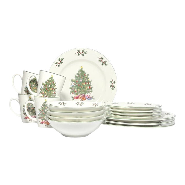 Gibson “Noel Morning” Ceramic Dinnerware Set, Service 4 - 16-Piece For Sale
