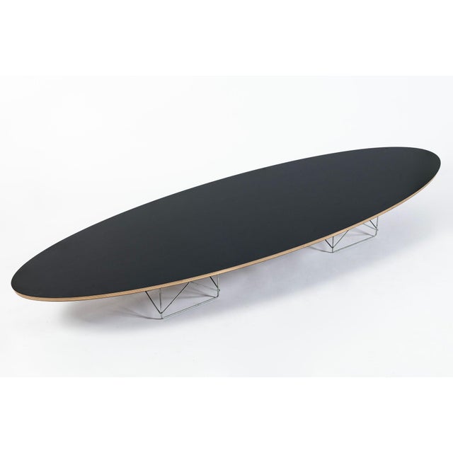Mid-Century Modern Eames Surfboard Etr Coffee Table for Herman Miller, Black Mid Century Modern Table For Sale - Image 3 of 14