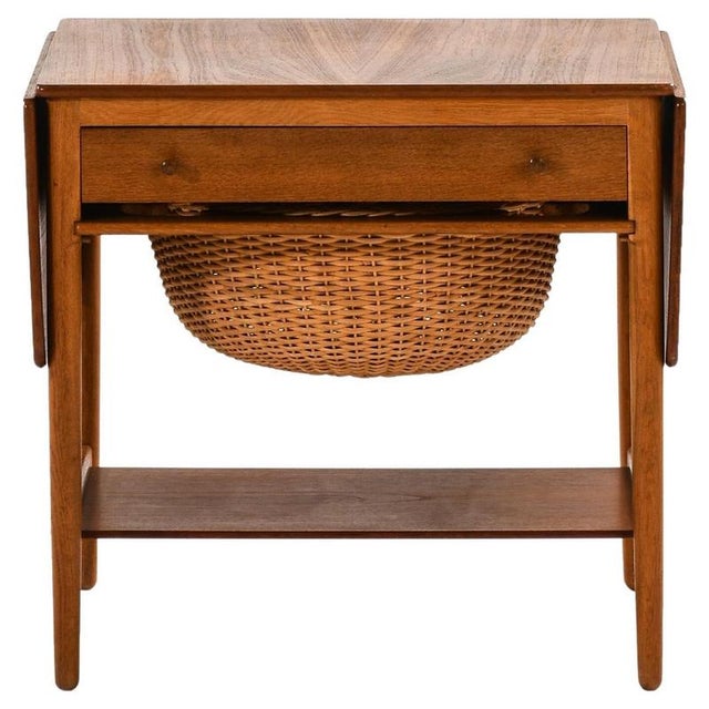 1950s Model AT-33 Side or Sewing Table attributed to Hans Wegner, 1950s For Sale - Image 5 of 5