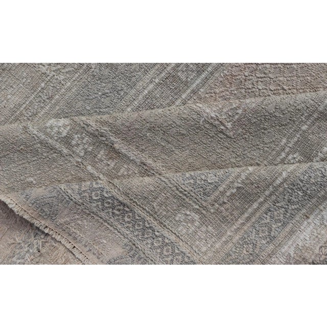 Mid 20th Century Vintage Turkish Embroidered Kilim With Geometric Box Design in Earthy Tones For Sale - Image 11 of 12