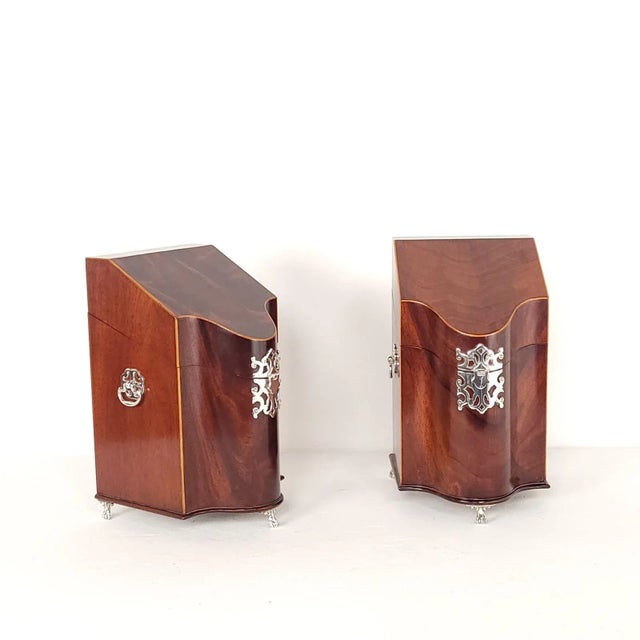 Pair of Knife Boxes, in Mahogany With Silvered Mounts. Circa 1980 For Sale - Image 4 of 11