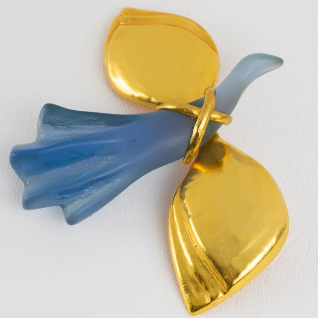 1980s Antigona Paris Gilt Metal and Blue Resin Bird Brooch For Sale - Image 5 of 7