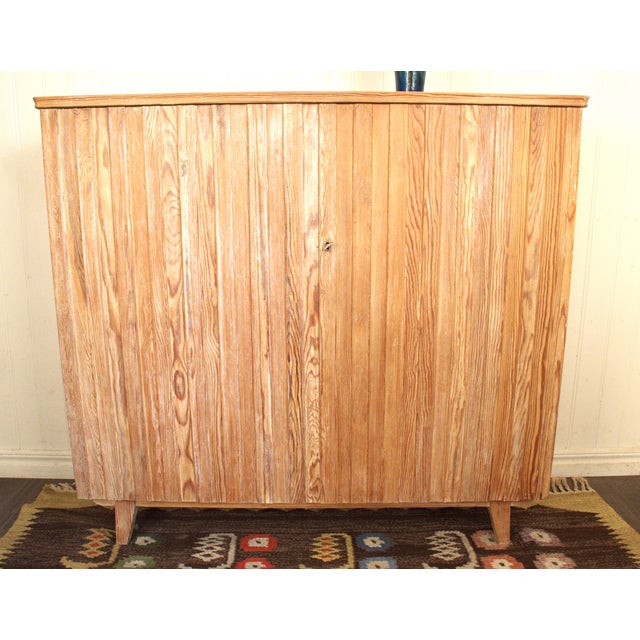 Swedish Pine Cabinet attributed to Göran Malmvall for Karl Andersson & Söner Möbelfabrik AB, 1940s For Sale - Image 3 of 13