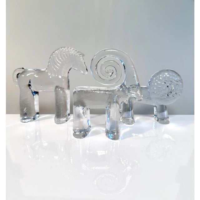 The Boda Zoo Series was designed by Bertil Vallien in Sweden in 1975. The three clear glass figurines are authentic...