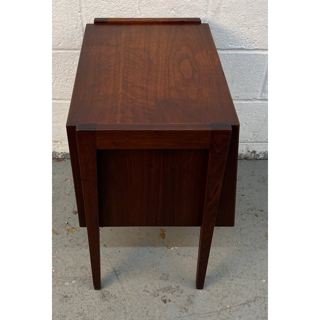 Pair of Vintage Walnut Nightstands by Jens Risom, Attributed For Sale - Image 9 of 12
