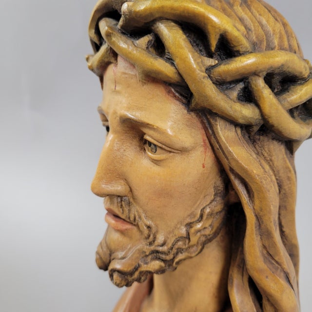 Wood Anri Hand-Carved Wood Bust of Christ With Crown of Thorns – Italy, Mid-Century For Sale - Image 7 of 13