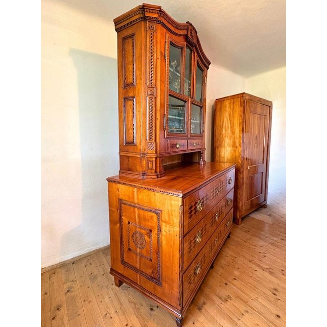 18th Century Inlaid and Carved Cherrywood Vitrine Buffet, 1790s, Set of 2 For Sale - Image 12 of 18