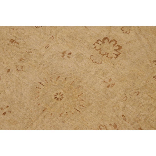 1990s Boho Chic Ziegler Beige Hand-Knotted Wool Rug - 8'10'' X 12'1'' For Sale - Image 5 of 8