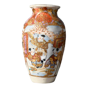 Japanese Petite Satsuma Moriage Vase