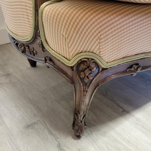 Antique French Louis XV Style Carved Walnut Settee Loveseat, Early 20th Century For Sale In Raleigh - Image 6 of 11