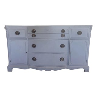 1940s Vintage Drexel “Travis Court" Federal Revival Sideboard Serpentine Credenza Cabinet Buffet Farmhouse Cottage French Country Console, Attributed For Sale