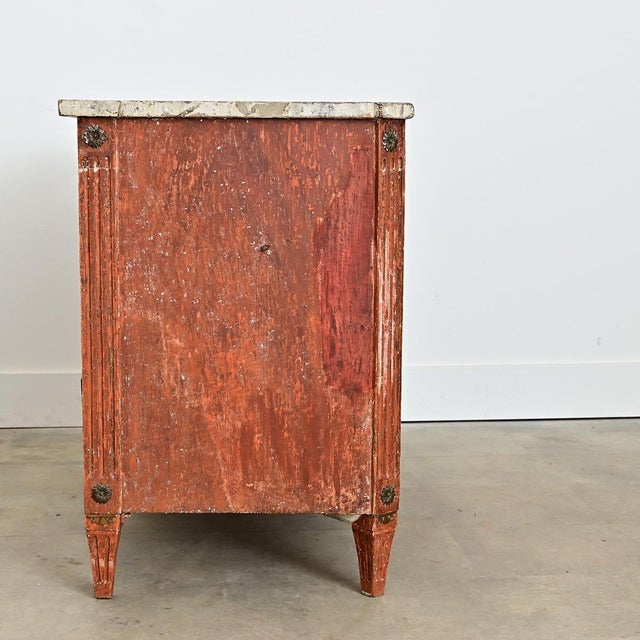 Gustavian (Swedish) Swedish Gustavian Period 18th Century Painted Commode For Sale - Image 3 of 14