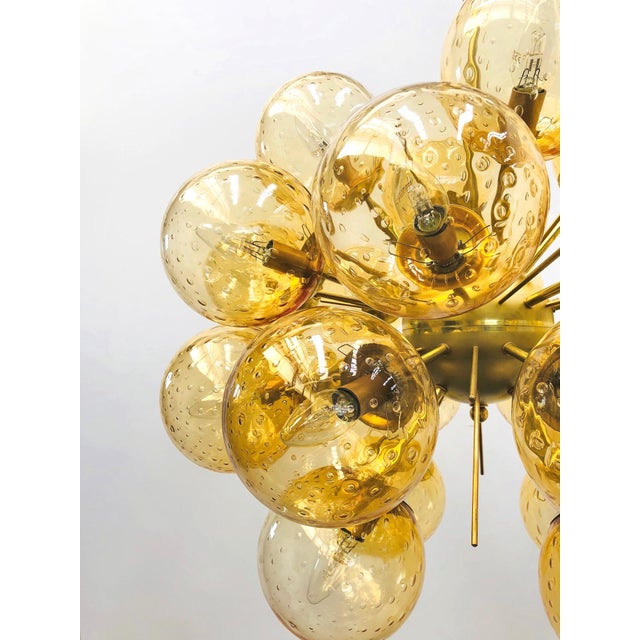 Fabio Ltd 21st Century Ventiquattro Natural Brass Amber Bubbles Murano Sputnik Chandelier by Fabio LTD For Sale - Image 4 of 7