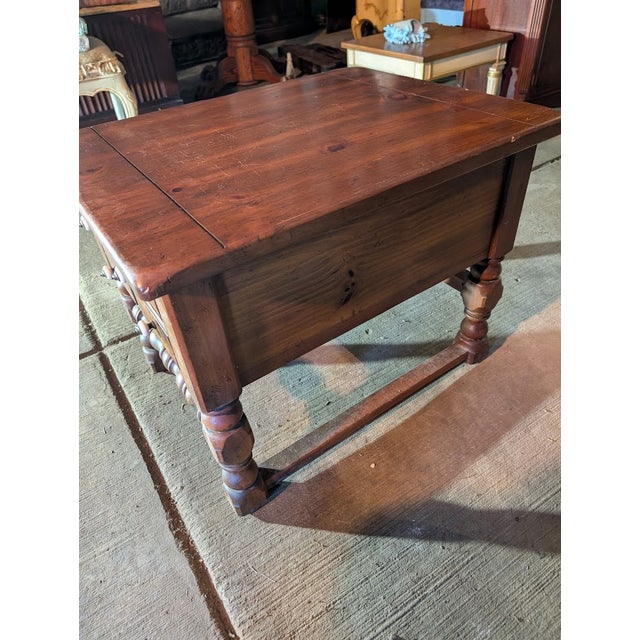 Wood Mid 20th Century Mahogany End Table / Nightstand With One Drawer & Bobbin-Turned Legs – Classic English Country For Sale - Image 7 of 8