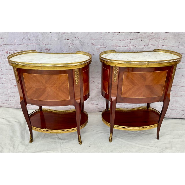 Elegant Louis XV Side Tables With Marble Tops and Brass Accents - A Pair For Sale - Image 9 of 17