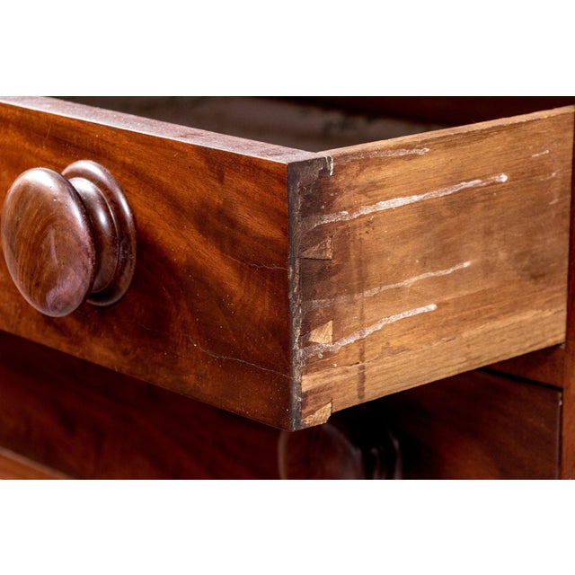 American Antique American Classical Sheraton Flame Mahogany Lyre-Form Vanity Dressing Table With Mirror, Circa 1830 For Sale - Image 3 of 3