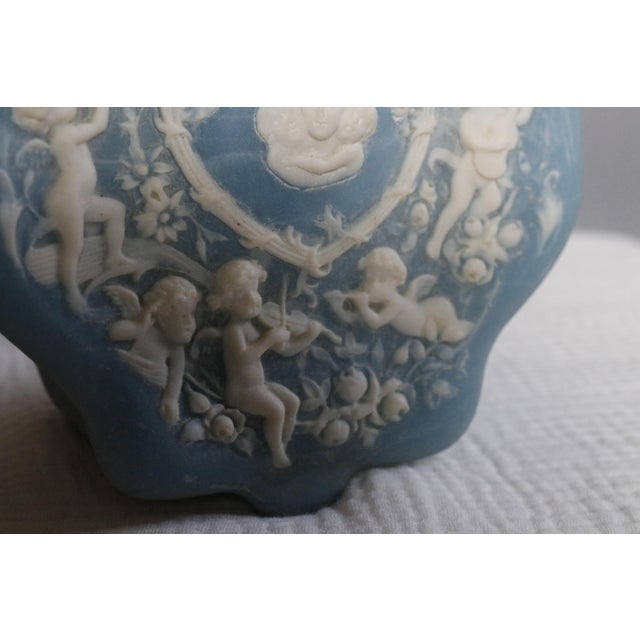 Italian Neoclassical Cherubs Carved Blue White Alabaster Stone Box For Sale - Image 11 of 12