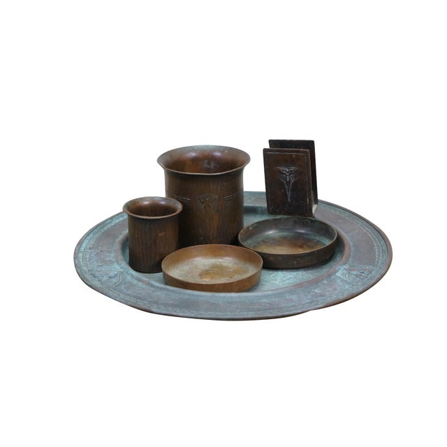 Art Nouveau Antique Roycroft Art Nouveau Trilium Craft Hammered Copper Smoking Set Tray For Sale - Image 3 of 15