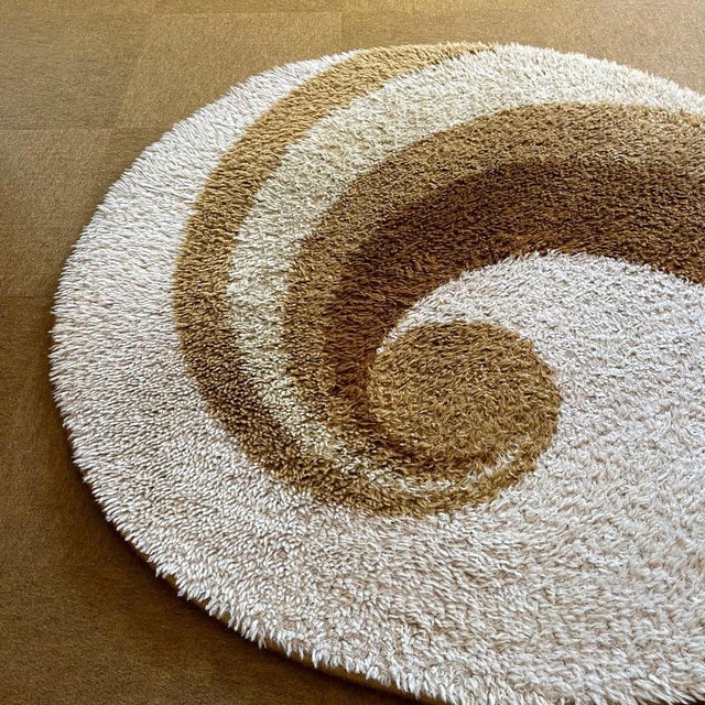 1970s Small Pop Art Psychedelic High Pile Rug attributed to Reichel Rugs, Germany, 1970s For Sale - Image 5 of 18