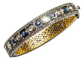 Example of Bangles