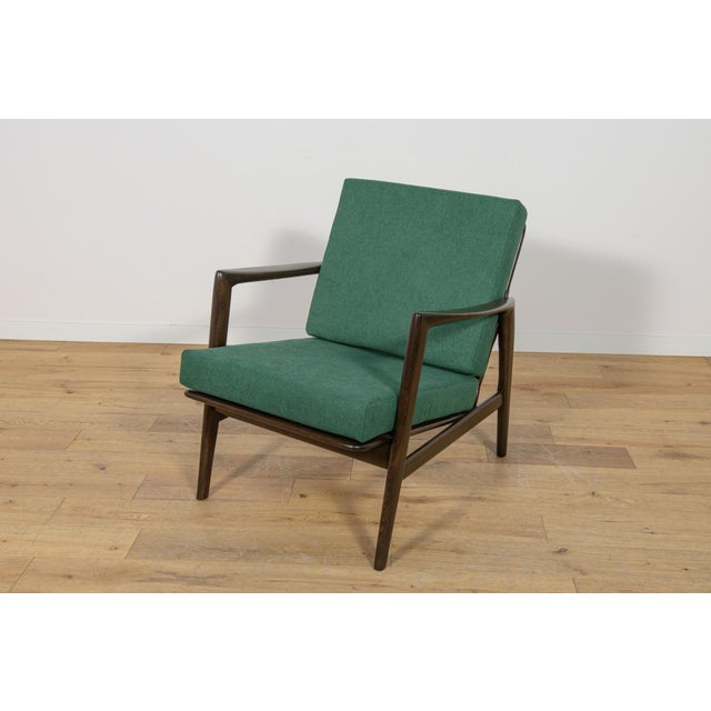 Wood Set of Model 300-139 Armchairs from Swarzędz Furniture Factory, 1960s For Sale - Image 7 of 18