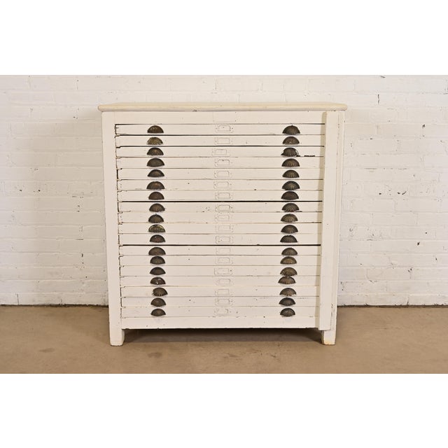 Industrial Antique Arts & Crafts White Painted 18-Drawer Flat File Printer's Cabinet, Circa 1900 For Sale - Image 3 of 15