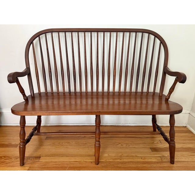 1980s Traditional Bow-Back Windsor Style Amish Bench For Sale - Image 11 of 11