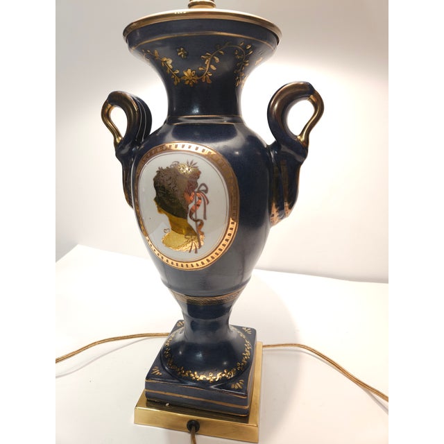 Ethan Allan: Vintage French Sèvres Style Bronze-Mounted Cobalt Blue Hand Painted Porcelain Gold Gilded Table Lamp For Sale - Image 9 of 12