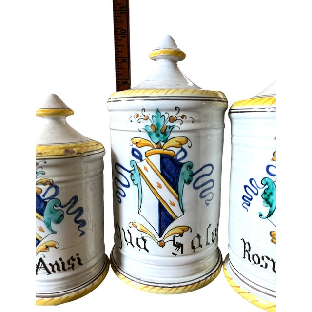 White 1960s Set of 3 Italian Majolica Apothecary Jars – Aqua Anisi, Rosmarinus & Aqua Salvia For Sale - Image 8 of 11