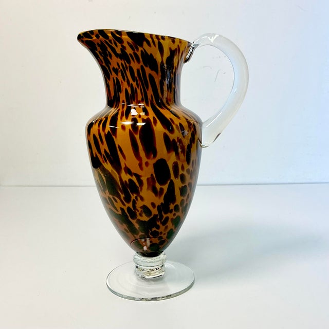 1980s Vintage Italian Boho Chic Hollywood Regency Tortoise Venetian Glass Pitcher. For Sale - Image 18 of 18