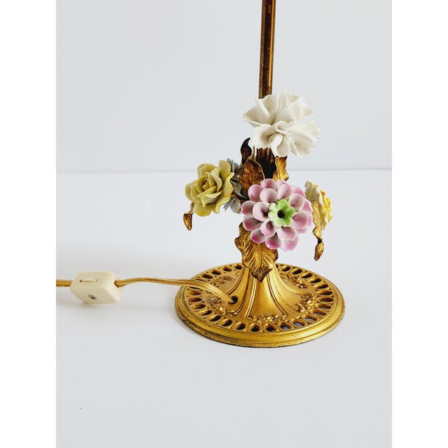 Late 18th Century Antique French Gilt Metal Dresser Lamp With Porcelain Flowers. For Sale - Image 5 of 10
