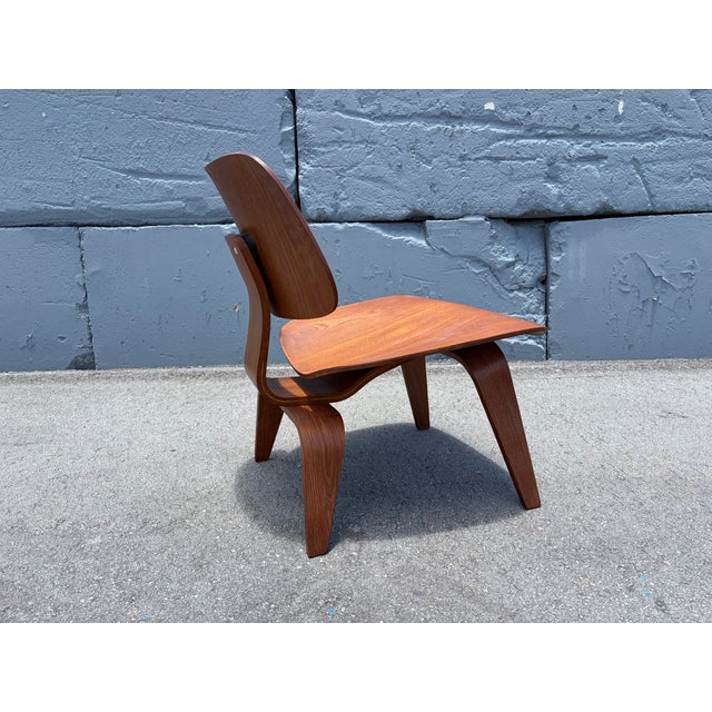 Wood 1940s Charles and Ray Eames for Herman Miller Early LCW Chair For Sale - Image 7 of 16