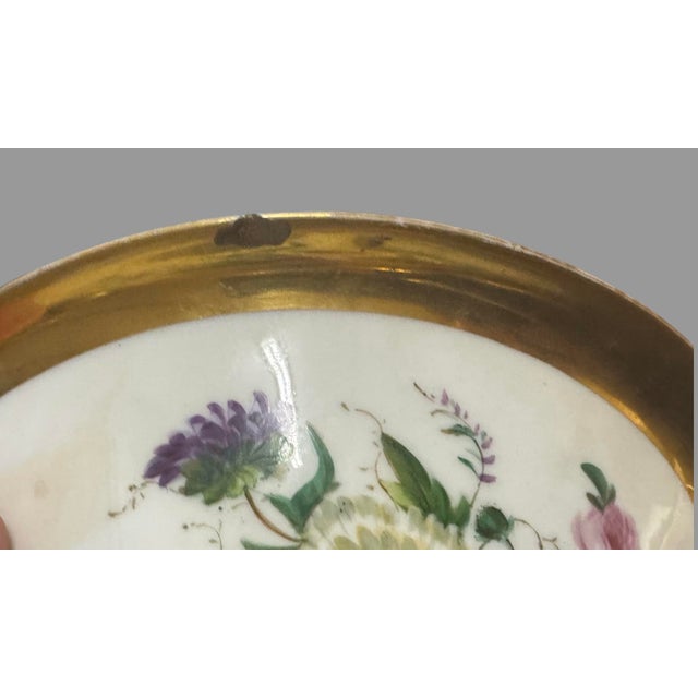 Ceramic Antique Old Paris Porcelain Pair Urn Cachepots Hand Painted Figural Floral Gilt For Sale - Image 7 of 9