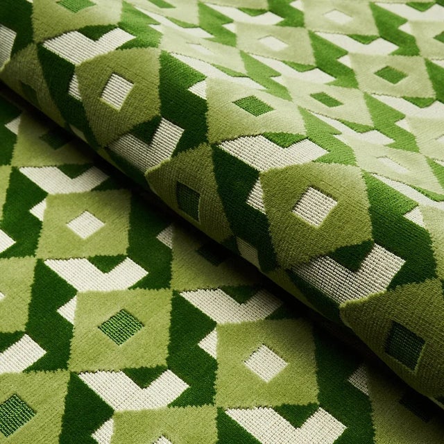 2020s Schumacher x Johnson Hartig Dazzle Ship Velvet Fabric in Verdant For Sale - Image 5 of 6