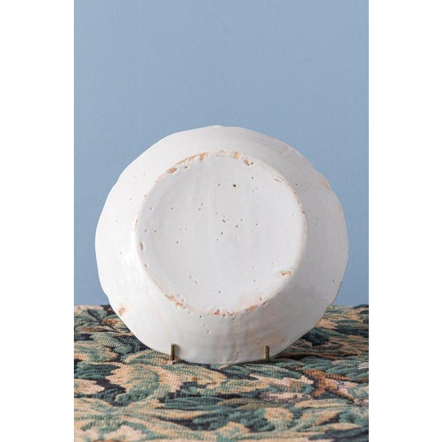 Faience Bridge Plate from Nevers, 18th Century For Sale - Image 5 of 6