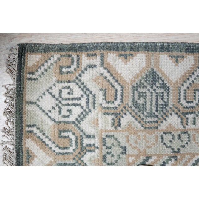 Textile 6x9 Rhea Traditional Green Medallion Modern Hand Knotted Wool Carpet Rug For Sale - Image 7 of 8