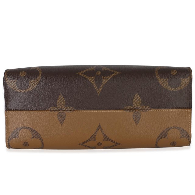 2020s Reverse Monogram Canvas Onthego MM For Sale - Image 5 of 9