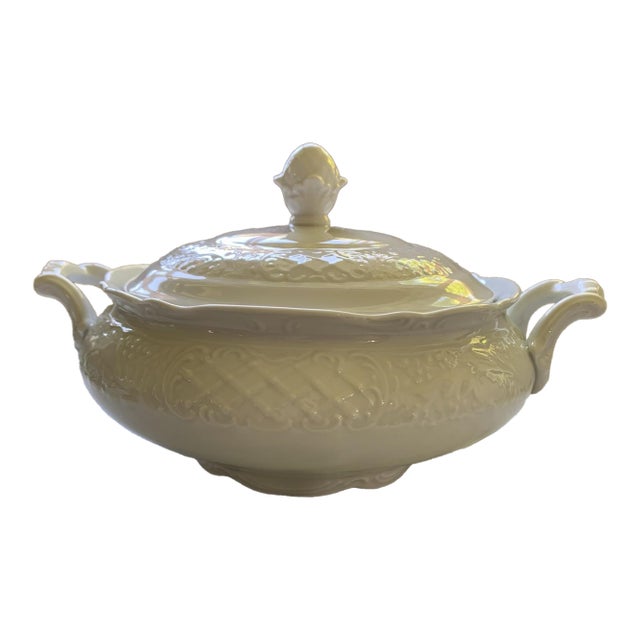 Vintage Schumann Arzberg Bavaria Porcelain Covered Serving Bowl Tureen For Sale