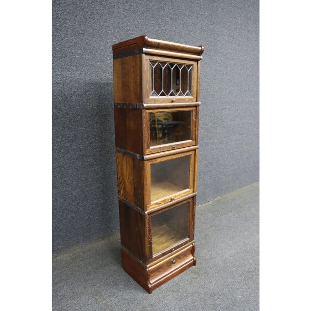Mission Rare Quarter Size Stacking Bookcase Attributed to Globe Wernicke in Quarter Sawn Oak For Sale - Image 3 of 10
