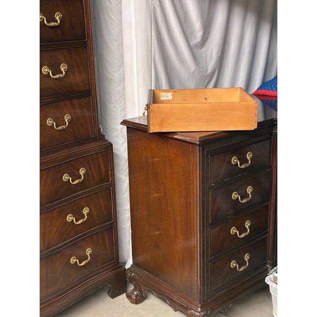 Wood Drexel Heritage 18th Century Burled Mahogany Chest of Drawers For Sale - Image 7 of 8