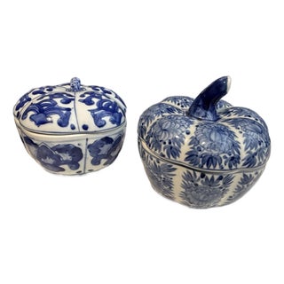 Pumpkin Blue & White Export Boxes, Pair For Sale