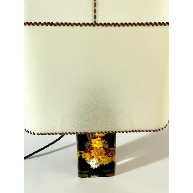 Floral Resin Block Table Lamp by Pierre Giraudon, 1960s For Sale - Image 9 of 10
